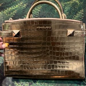 Gold Leather Michael Kors Hand Bag